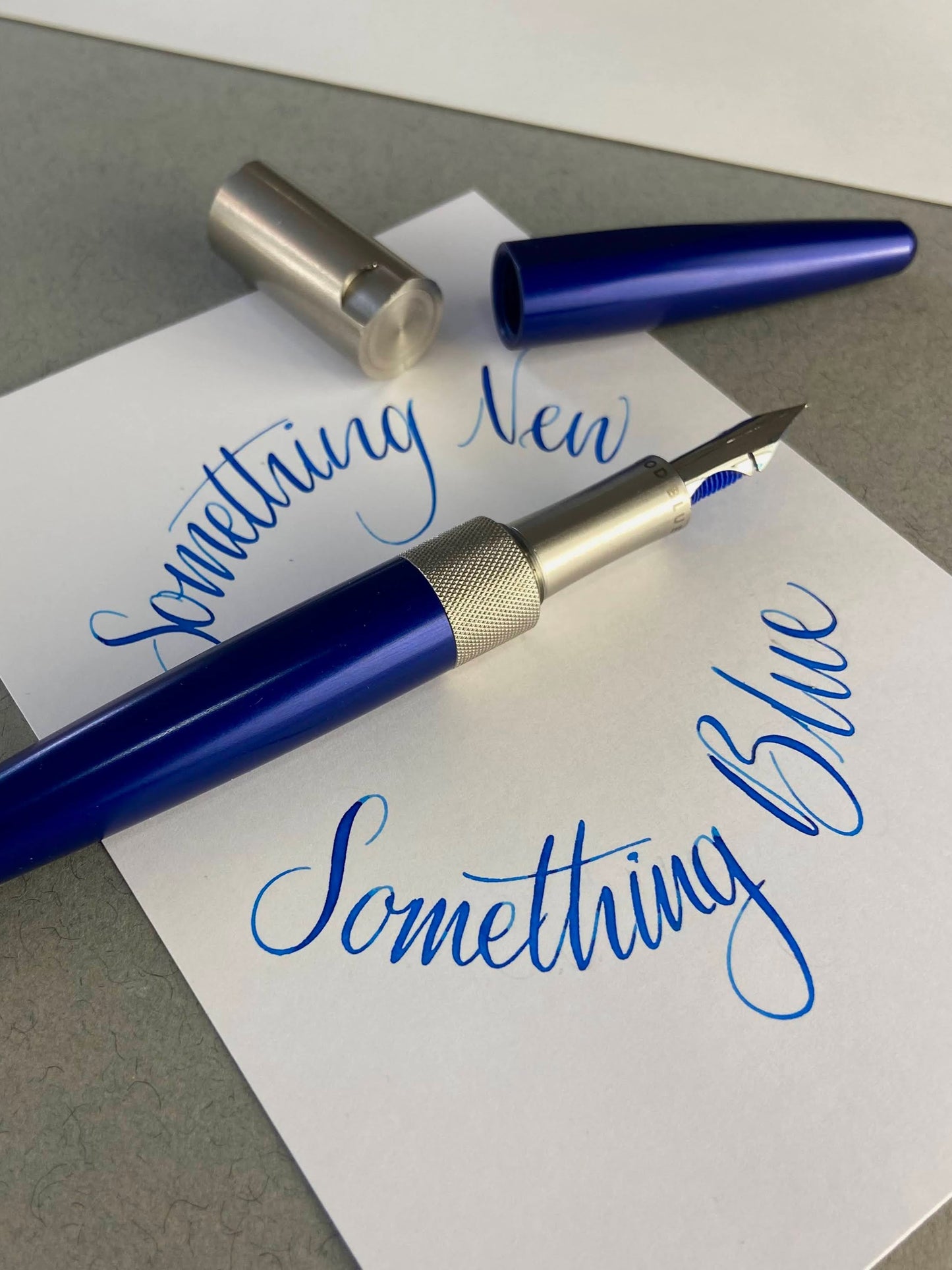 R615 Fountain Pen - Ion Blue