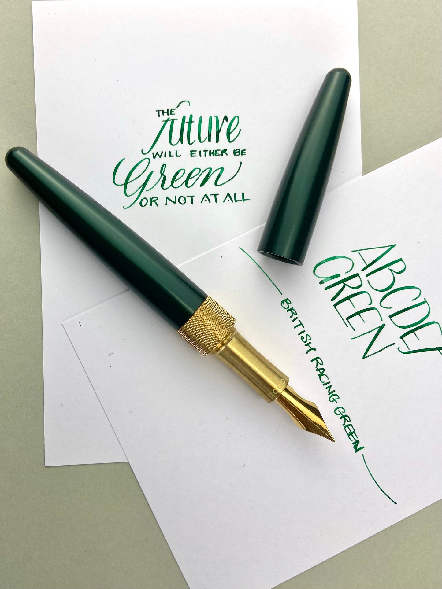 R615 Fountain Pen - British Racing Green