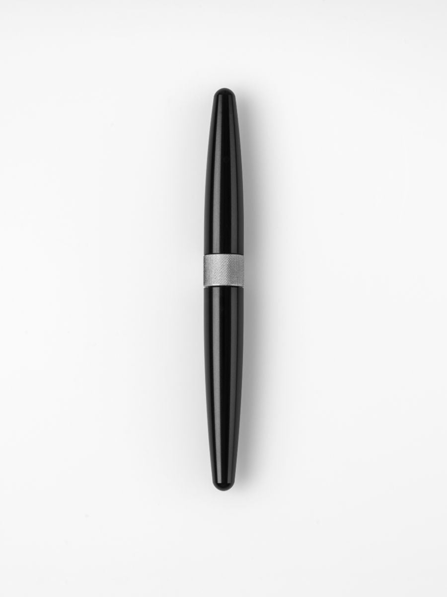 R615 Fountain Pen - Piano Black