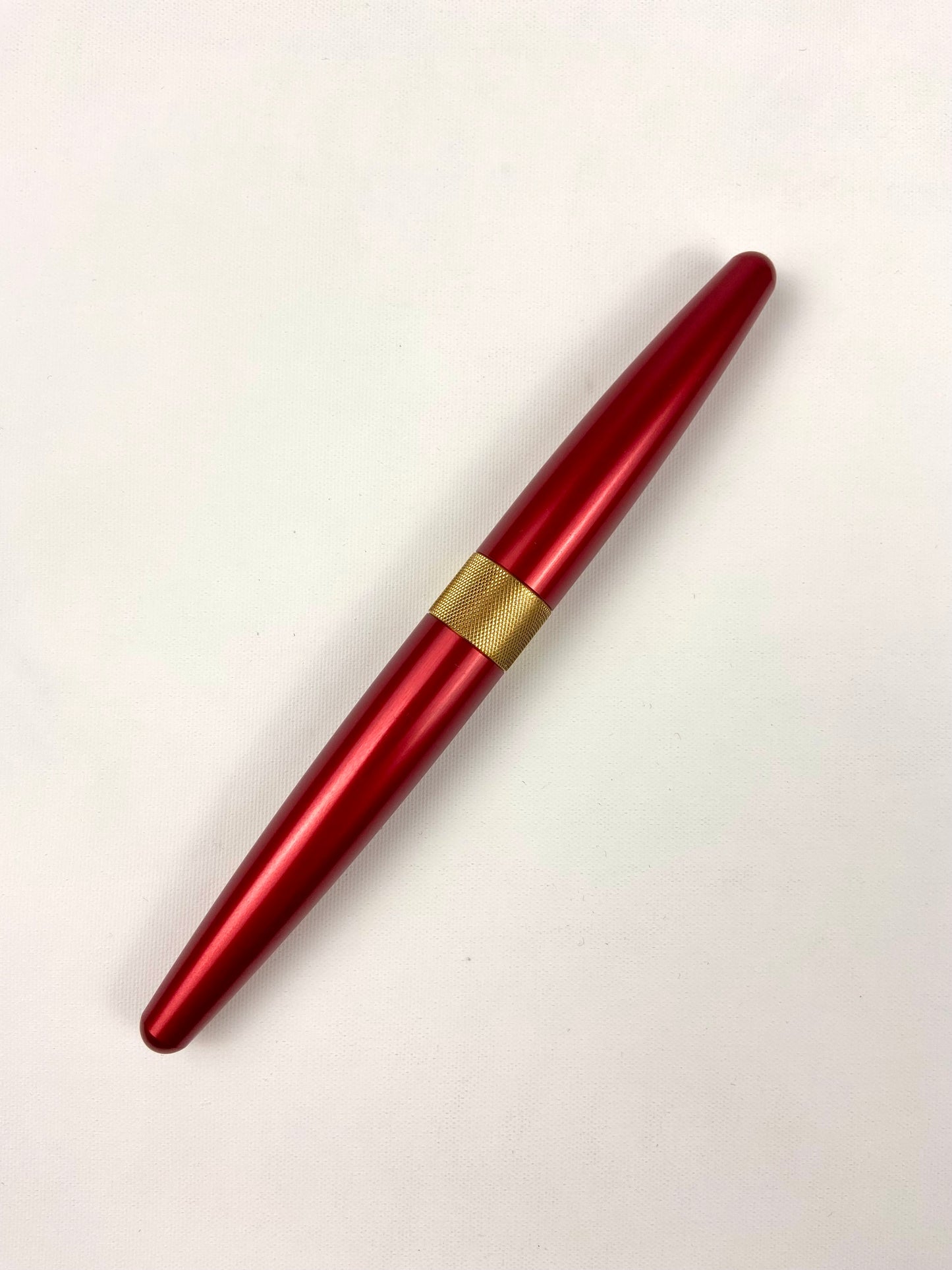 R615 Fountain Pen - Red Shift