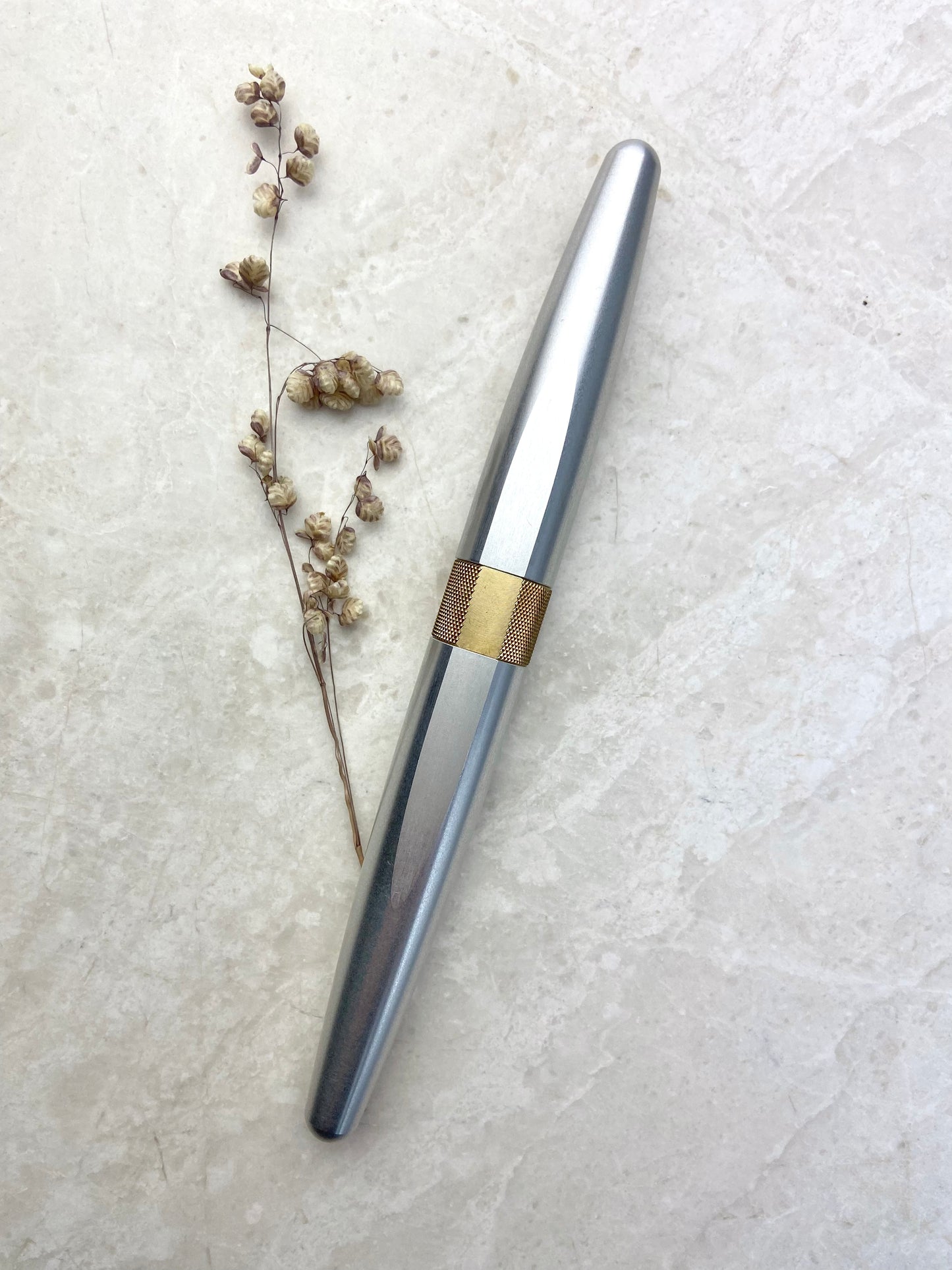 R615 Fountain Pen - Silver