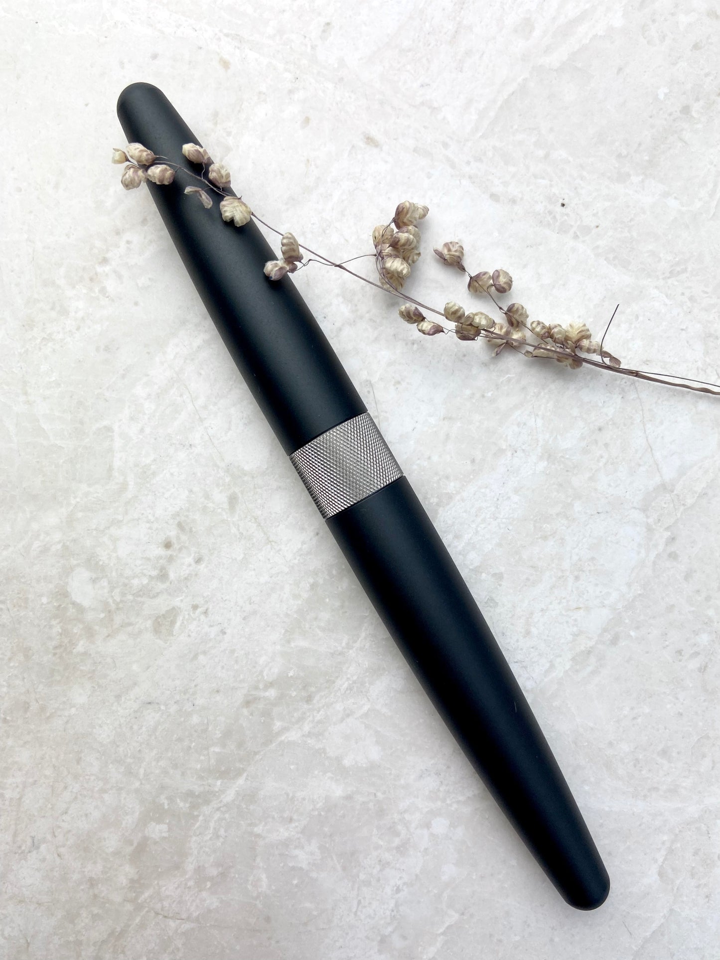 R615 Fountain Pen - Matte Black