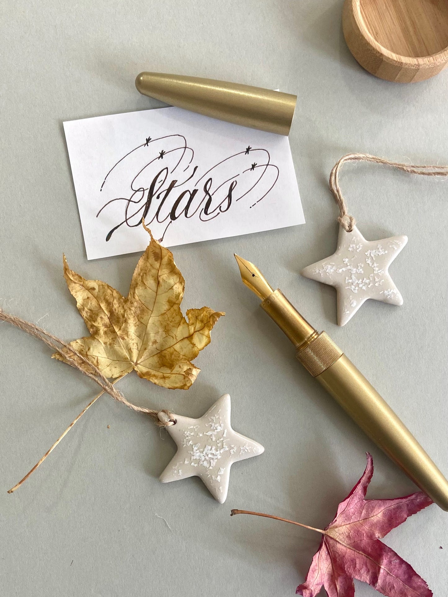 R615 Fountain Pen - Champagne Gold