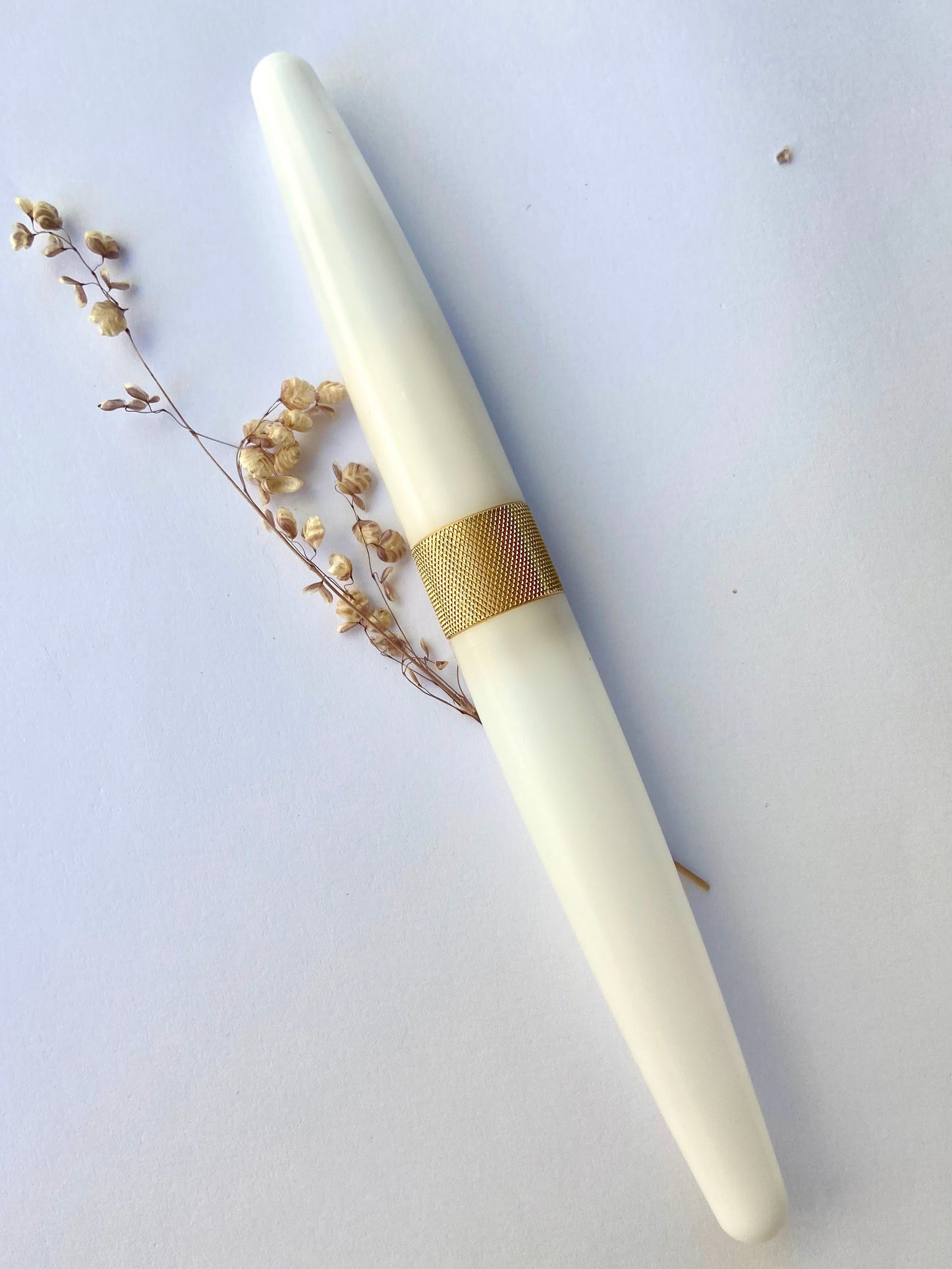 R615 Fountain Pen - White Acetal