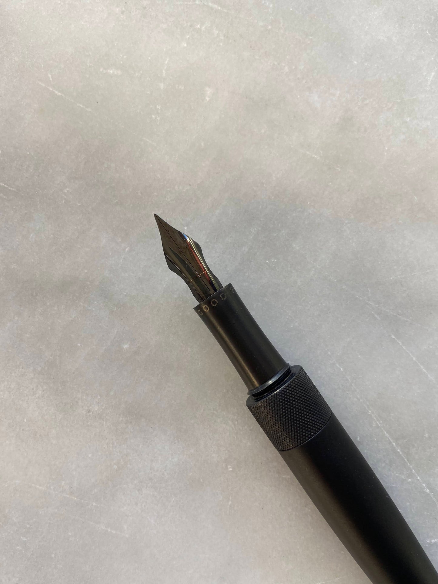 R615 Fountain Pen - Stealth