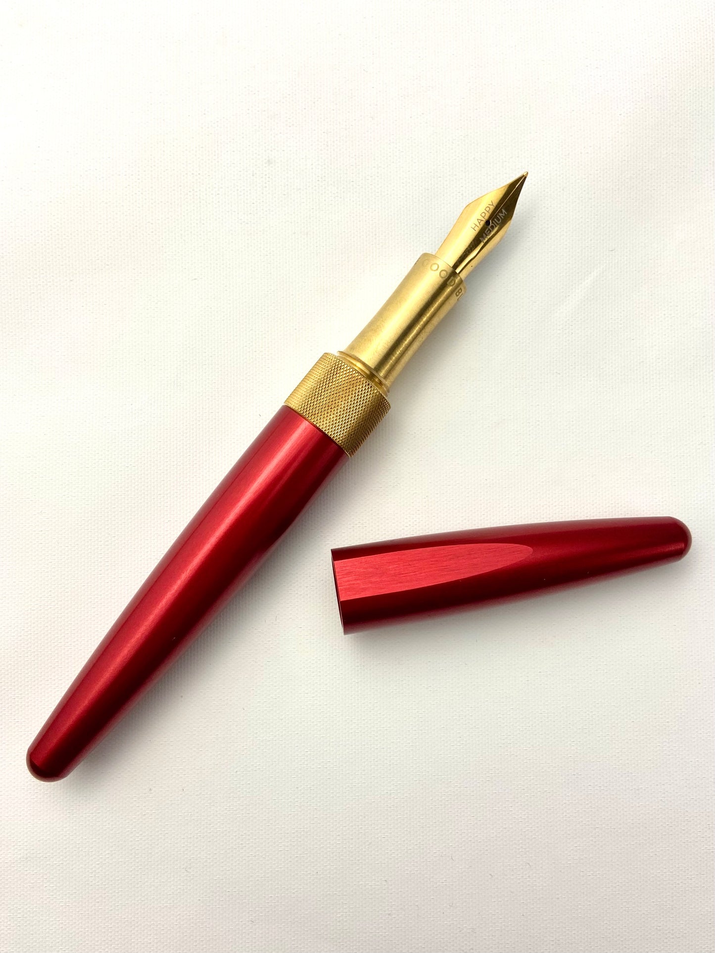 R615 Fountain Pen - Red Shift