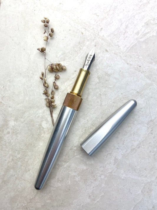 R615 Fountain Pen - Silver