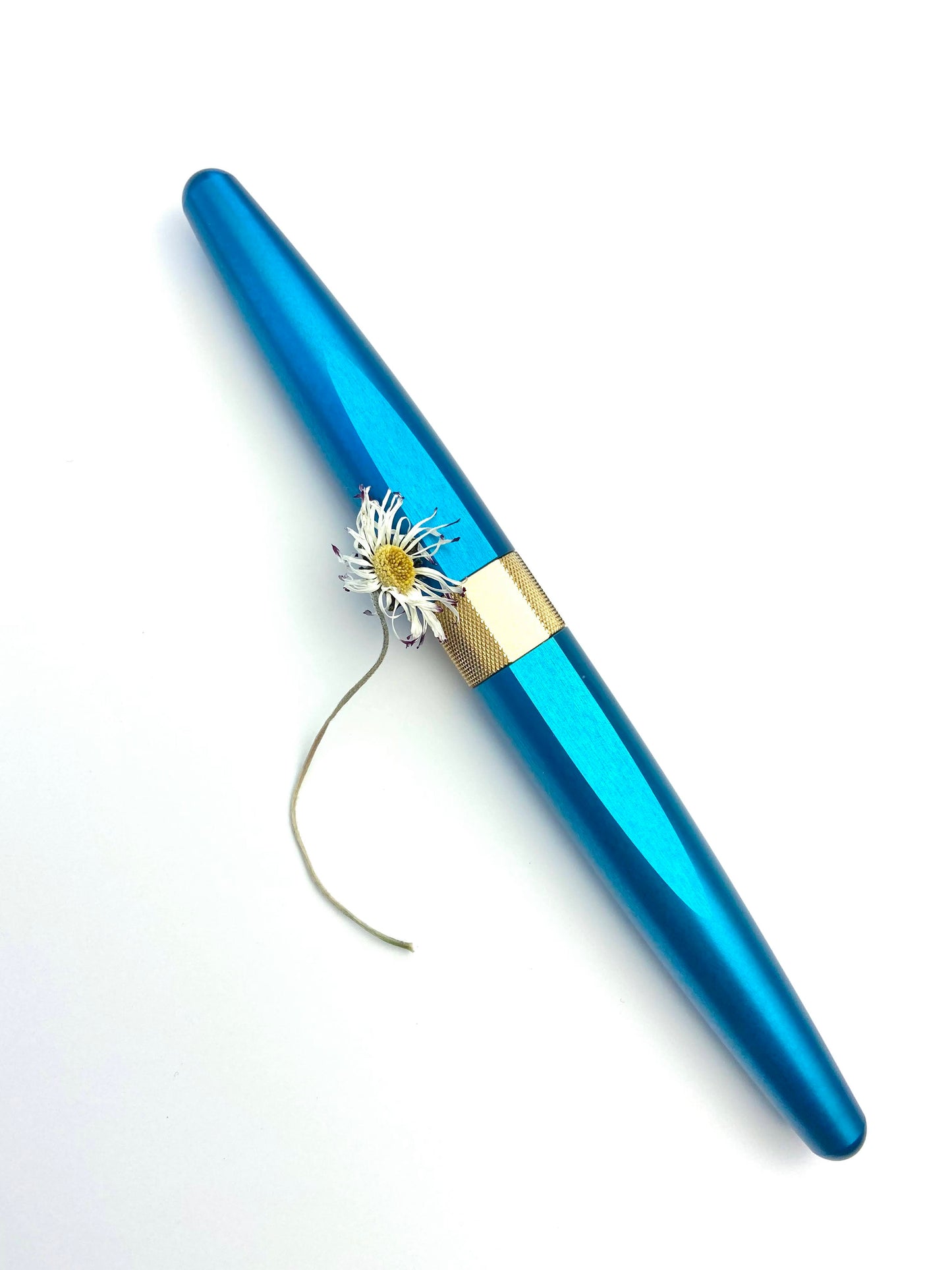 R615 Fountain Pen - Summer Blue